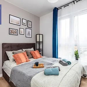 Apartment Superapart Nowy Sluzewiec, Next To Chopina Airport, Tor Sluzewiec, Aircondition, Warsaw